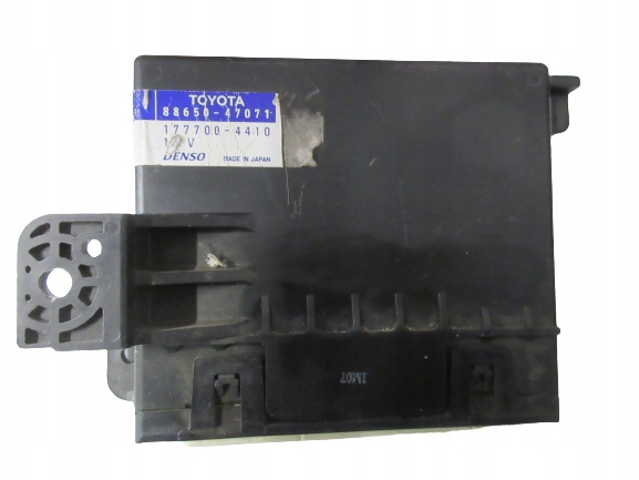 фото №1, Prius plus модуль блок управления кондиционера denso 88650-47071