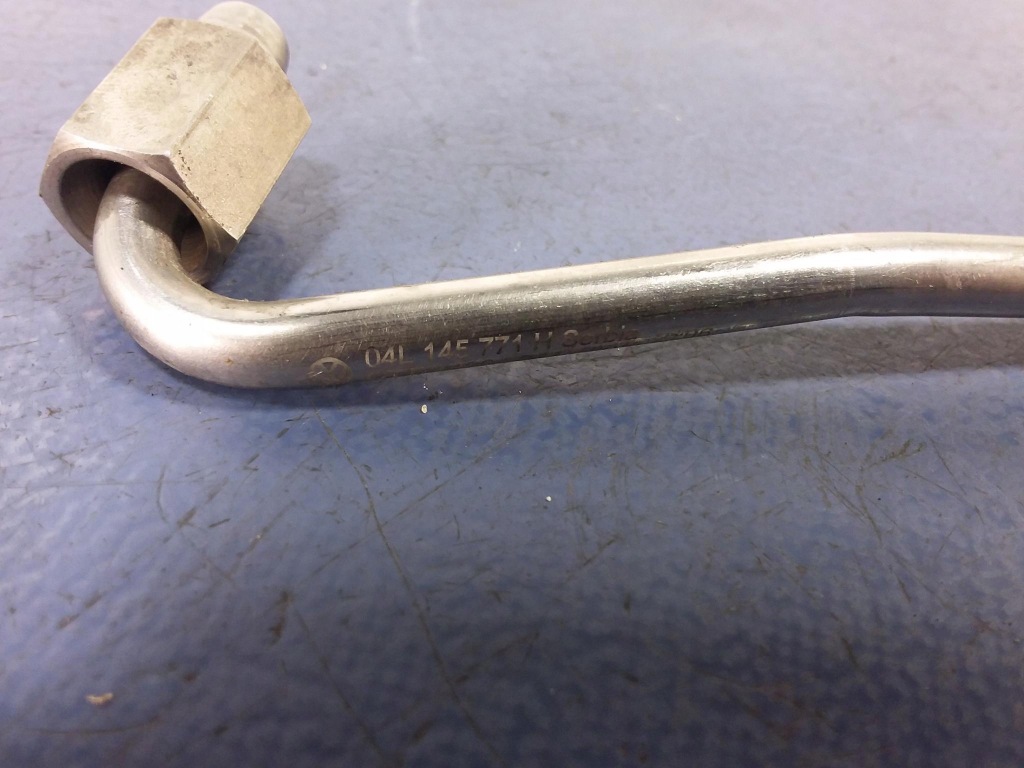 фото №4, Superb iii 2.0 tdi шланг турбины 04l145771h