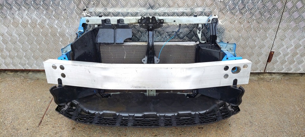 фото №1, Pas передний nissan leaf zeo 10-17
