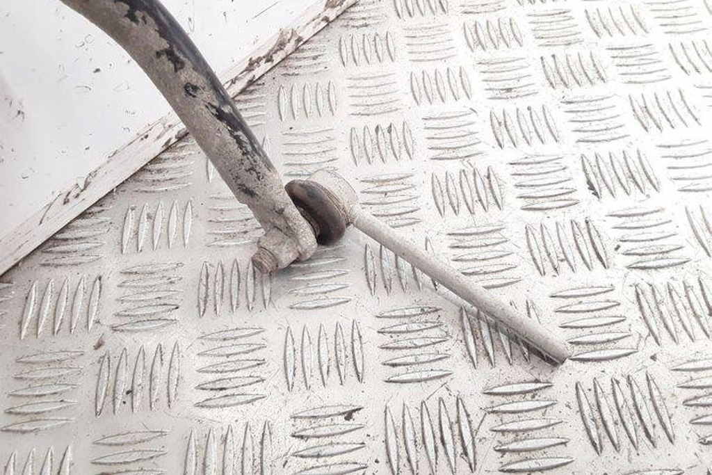 фото №9, Стабілізатор передній seat toledo iii 5p2 1k0411303am 2.0l дизель 103kw