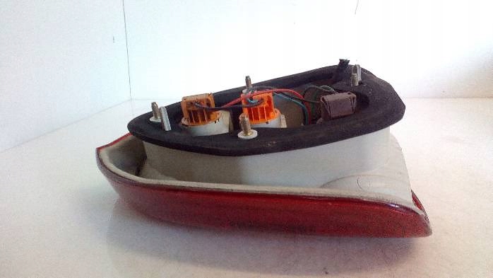 фото №7, Лампа правая задняя mitsubishi carisma 1999r.