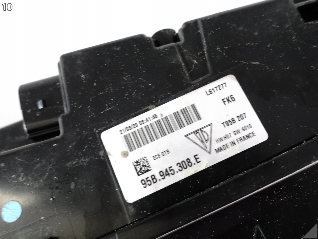 Porsche macan 95b рестайлінг  18-24 gts фара накладка led задній європа  exclusive Доставка