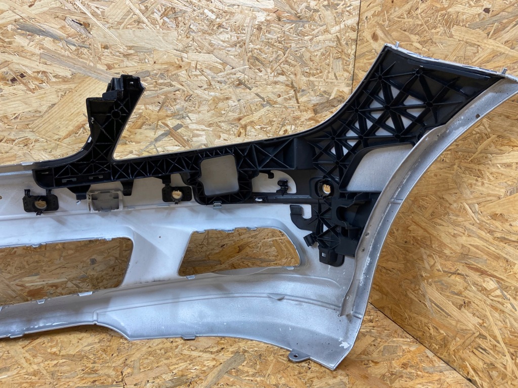 Mercedes c klasa w204 бампер перед a2048850025 с Разборки