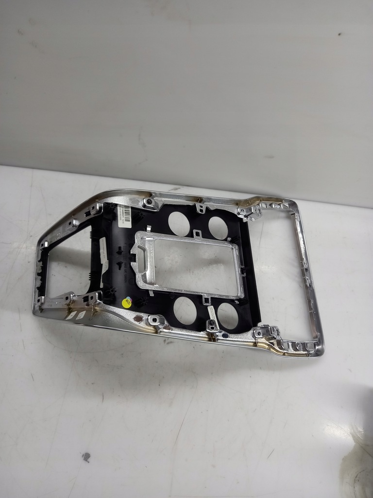 фото №4, Защита dekor радио volvo v40 ii 31306639