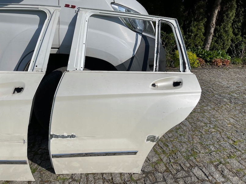 фото №1, Mercedes glk 204 дверь задние левая задняя оригинал