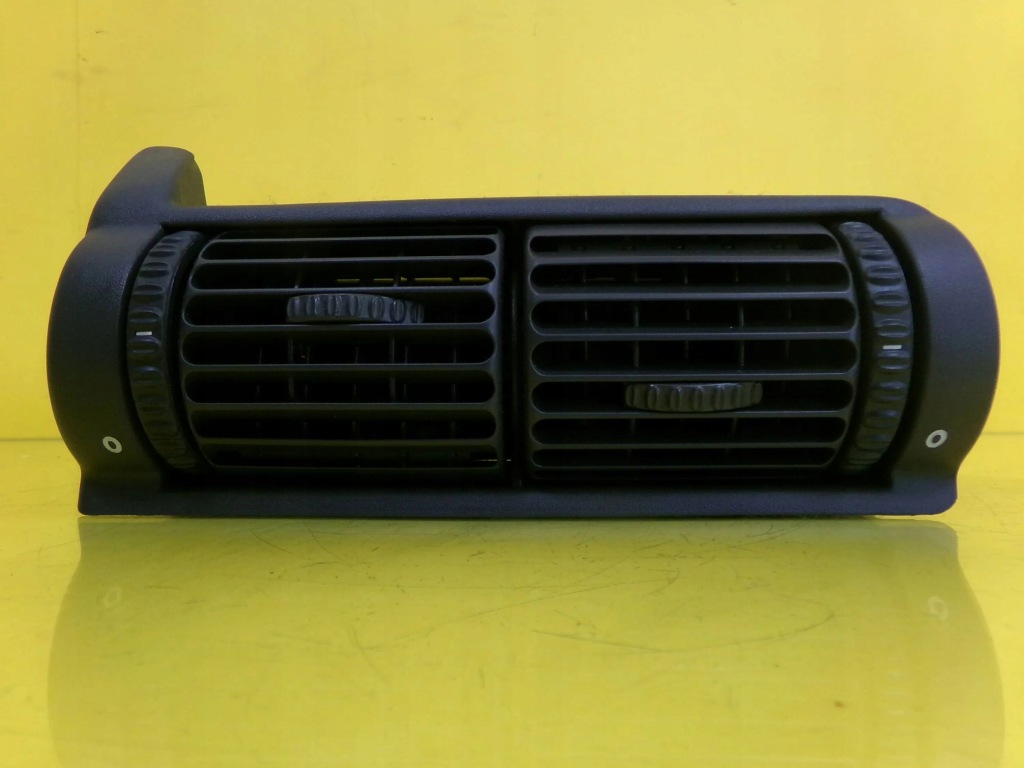 Решітка обдув середня opel omega b 90379986 nr241 Недорого