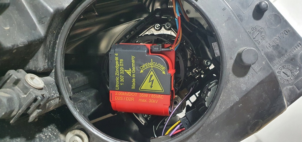 фото №10, Лампа перед левая citroen c6 i ксенон kompl org eu