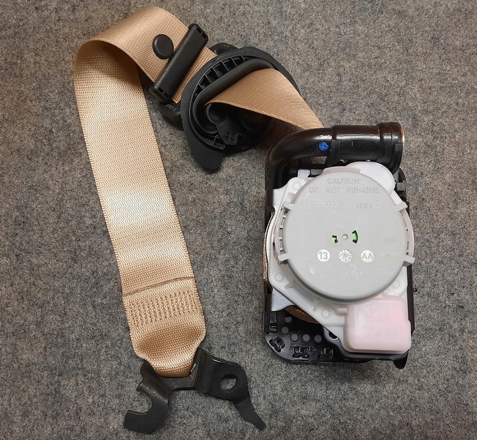 фото №4, Bmw x1 e84 e-84 usa kanada pas натяжитель перед правый оригинал