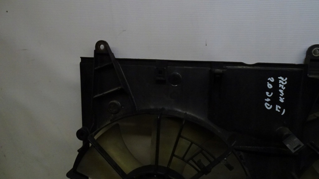 Вентилятор радіатора toyota previa 2 2.0d4d Зі Шроту