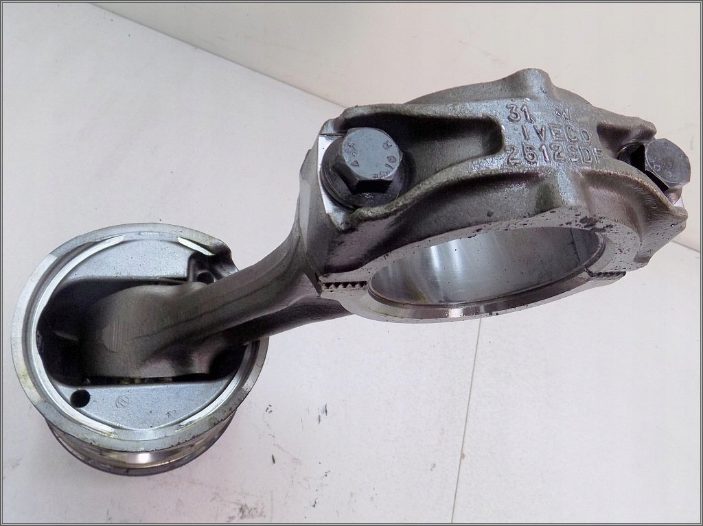 фото №7, Iveco eurotech 440km 2001r - поршень с шатун