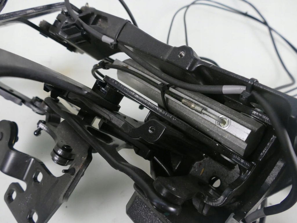 фото №8, Mercedes slk r171 петля складного дах лівий привід