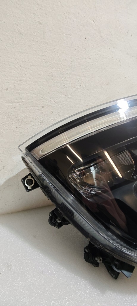 Фара правый перед mercedes actros mp4 mp5 full led Недорого