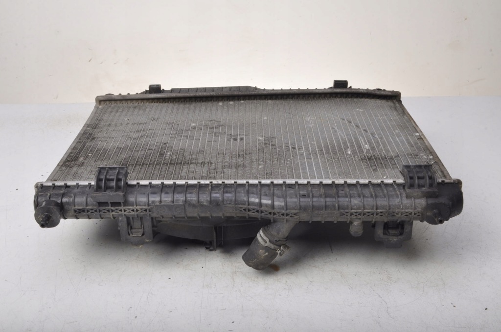 Fiesta mk7 1.4 tdci радиатор воды +вентилятор Киев