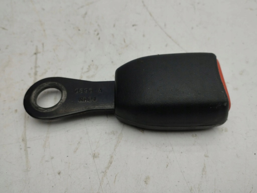 Citroen c-crosser 2009 пряжка заднего поперечина безопасности в Украине