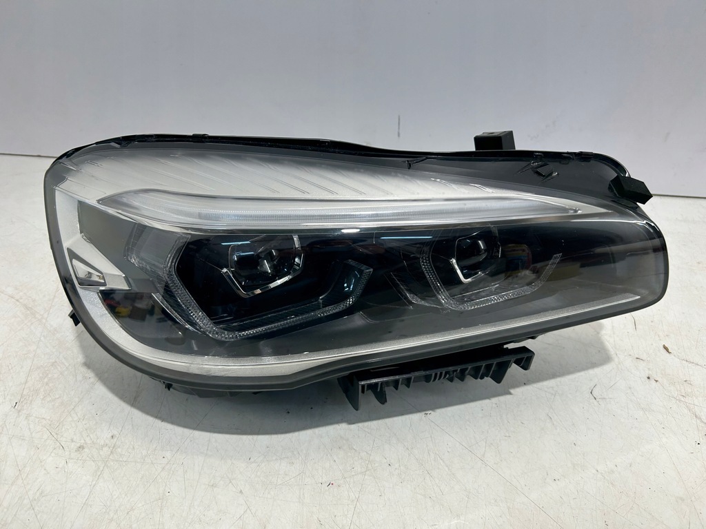 фото №1, Bmw 2 f45 f46 lift лампа правая перед full led идеальное состояние