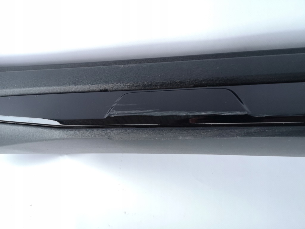 фото №15, Mercedes gla w156 amg- молдинг порог правая