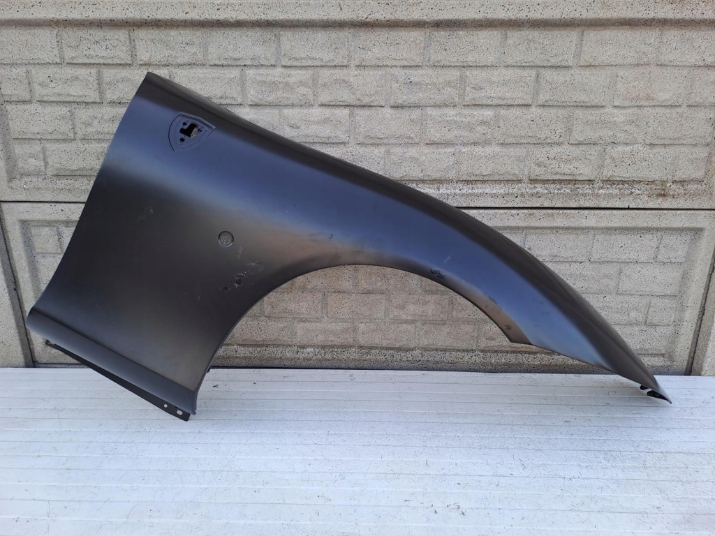 фото №1, Ferrari roma крила правий передній оригінал