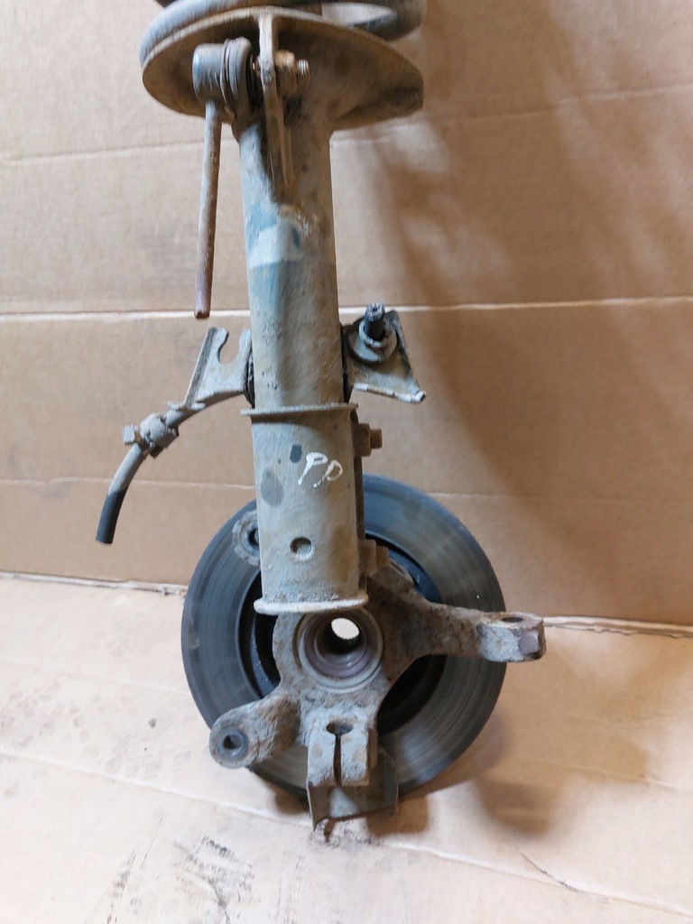 фото №9, Поворотный кулак амортизатор правый перед mercedes vito w638 2.3d