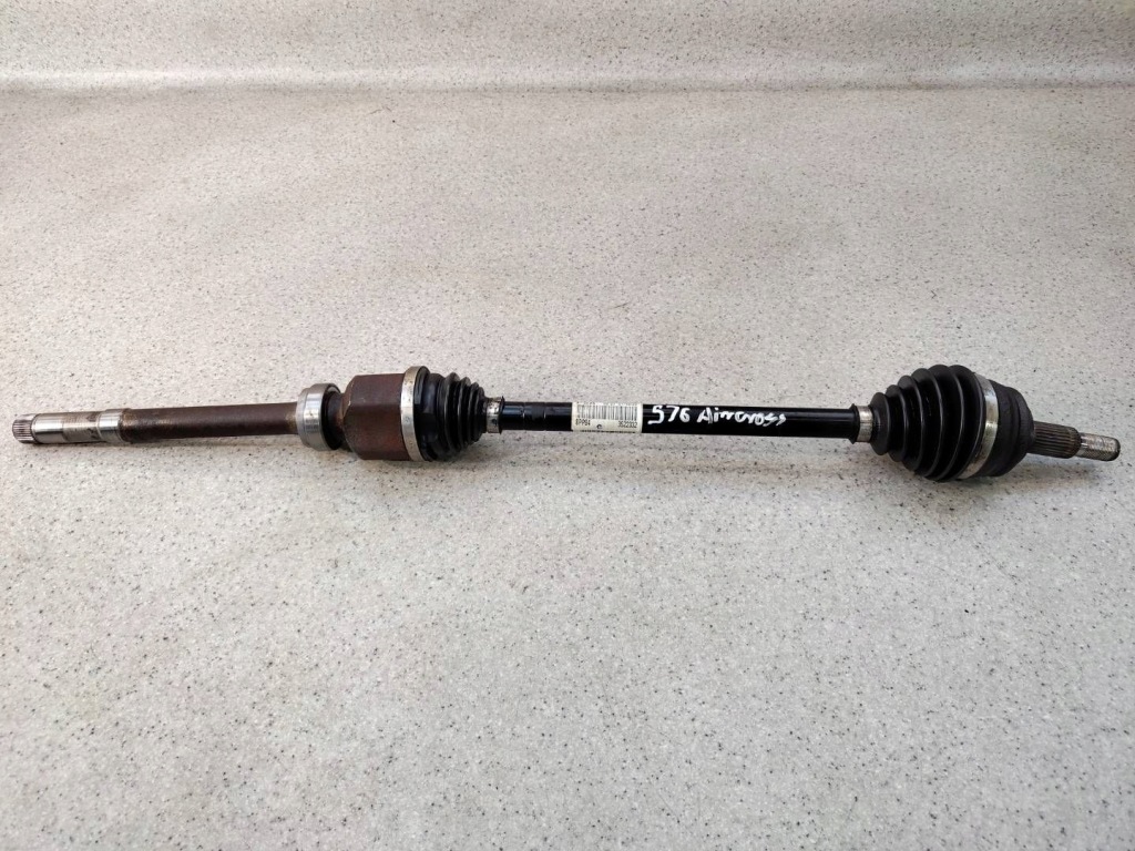 фото №1, Приводной вал правая правый перед 9811176780 citroen c5 aircross 1.5