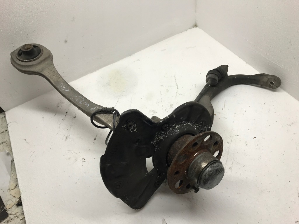 фото №1, Mercedes w221 поворотный кулак правый правая перед передняя