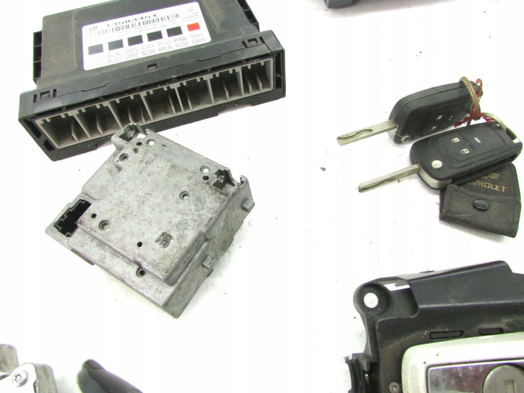 фото №10, Chevrolet malibu ltz набор стартовый бортовой компьютер 13r