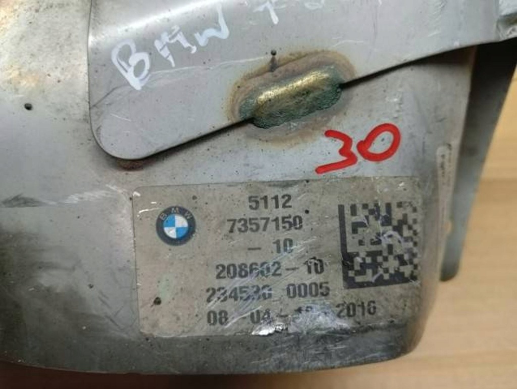 фото №9, M30 наконечник вихлоп глушника правий задня bmw 7 g11 g12 7357150