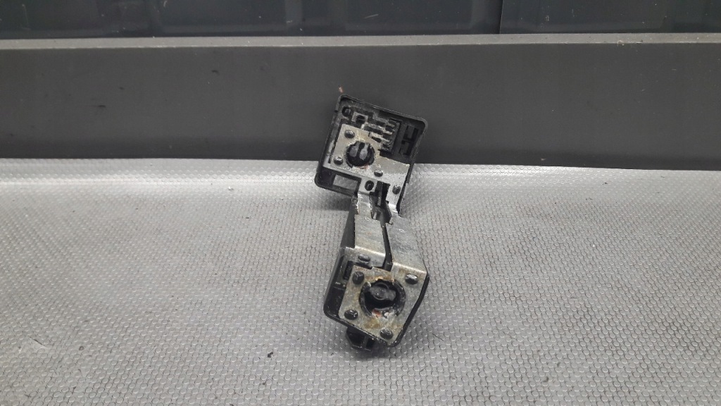 Купить 27492201 вкладыш лампы правый fiat croma ii 05-11 r