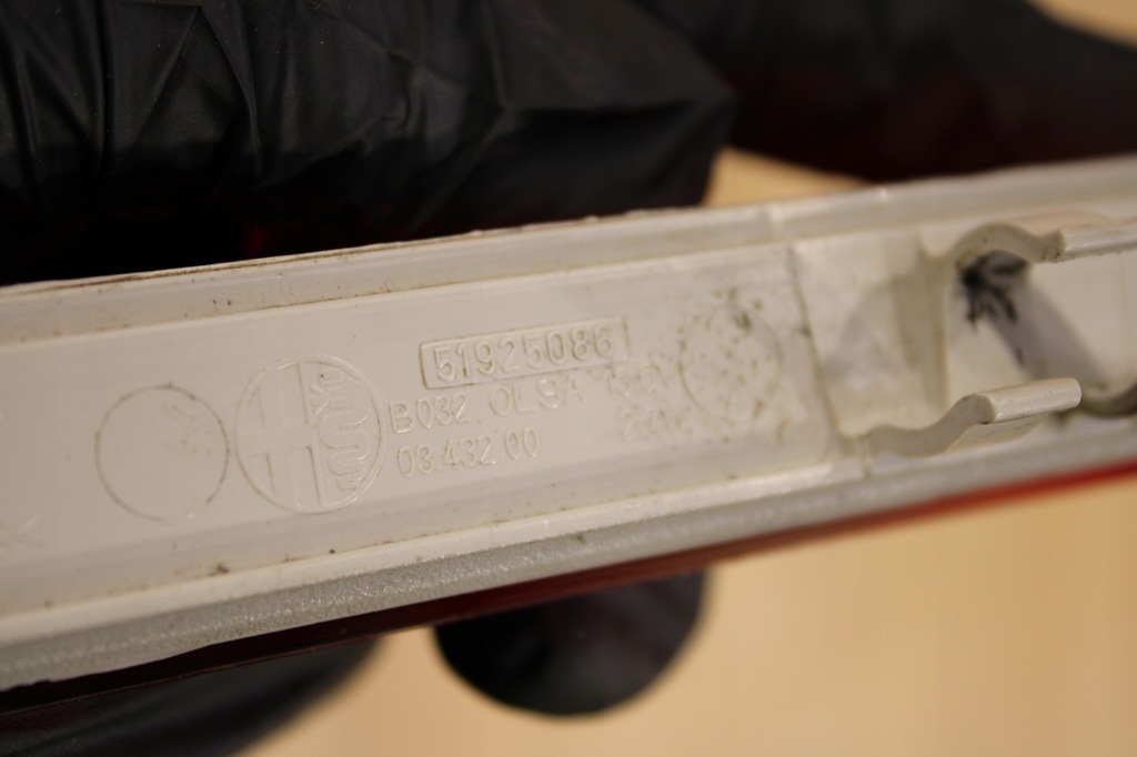 фото №4, Лампа свет стоп alfa romeo giulietta