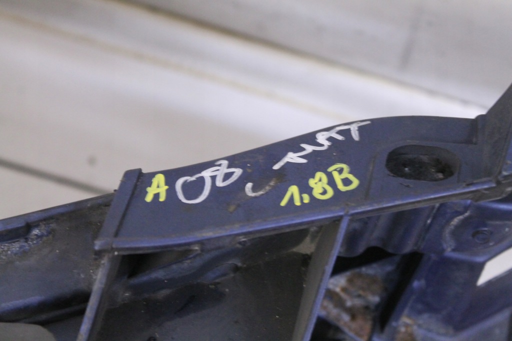 Ремень передний радиатор ford c-max рестайлинг  2007- 1.8 b с Разборки