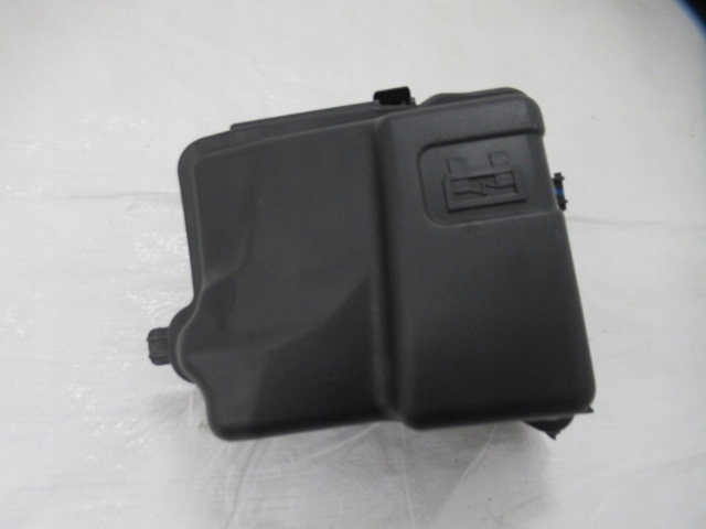 фото №1, C3 ii ds3 207 корпус коробка предохранителей