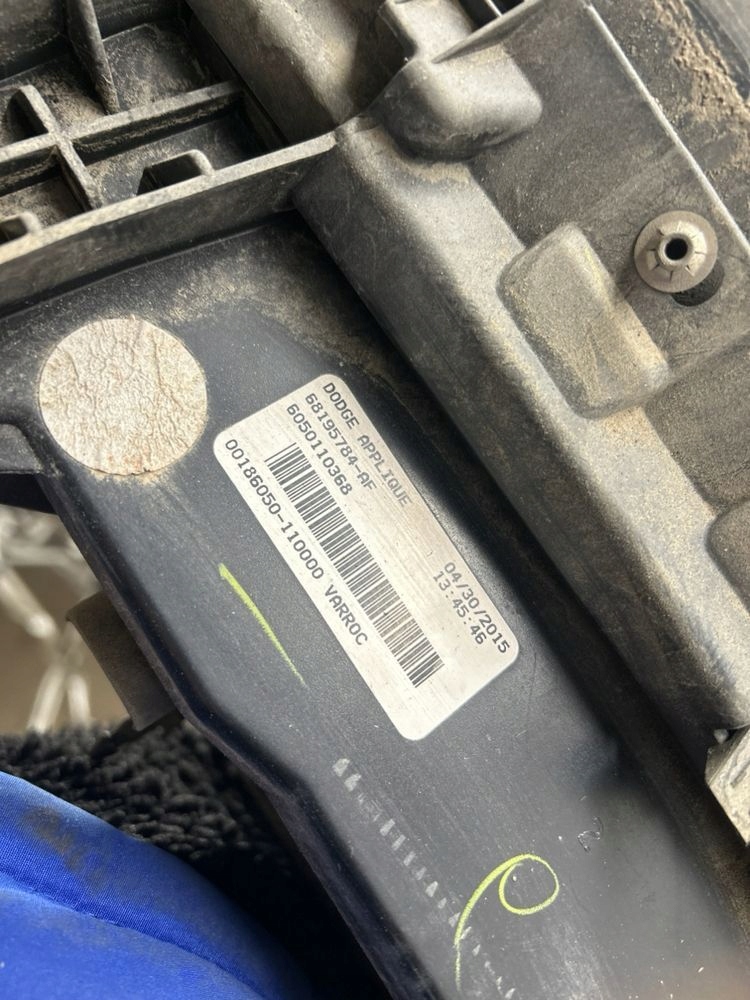 фото №14, Лампа задняя w крышка багажника dodge challenger 68195784af