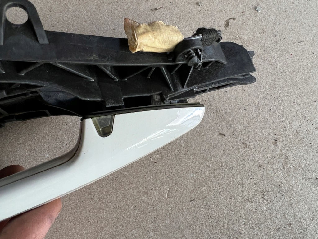 фото №3, Bmw f46 f45 ручка двері ліва задня alpinweiss