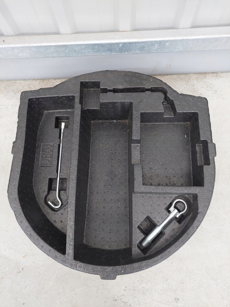 фото №1, Mazda 2 dj пінополістирол bagażbnika hak