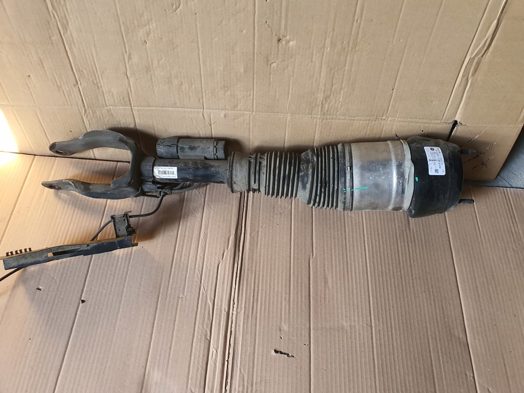 фото №1, Амортизатор перед a2923202400 gle amg w292