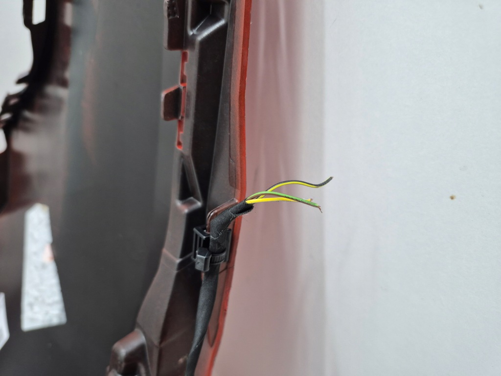 фото №12, Audi e-tron 4ke бампер задній