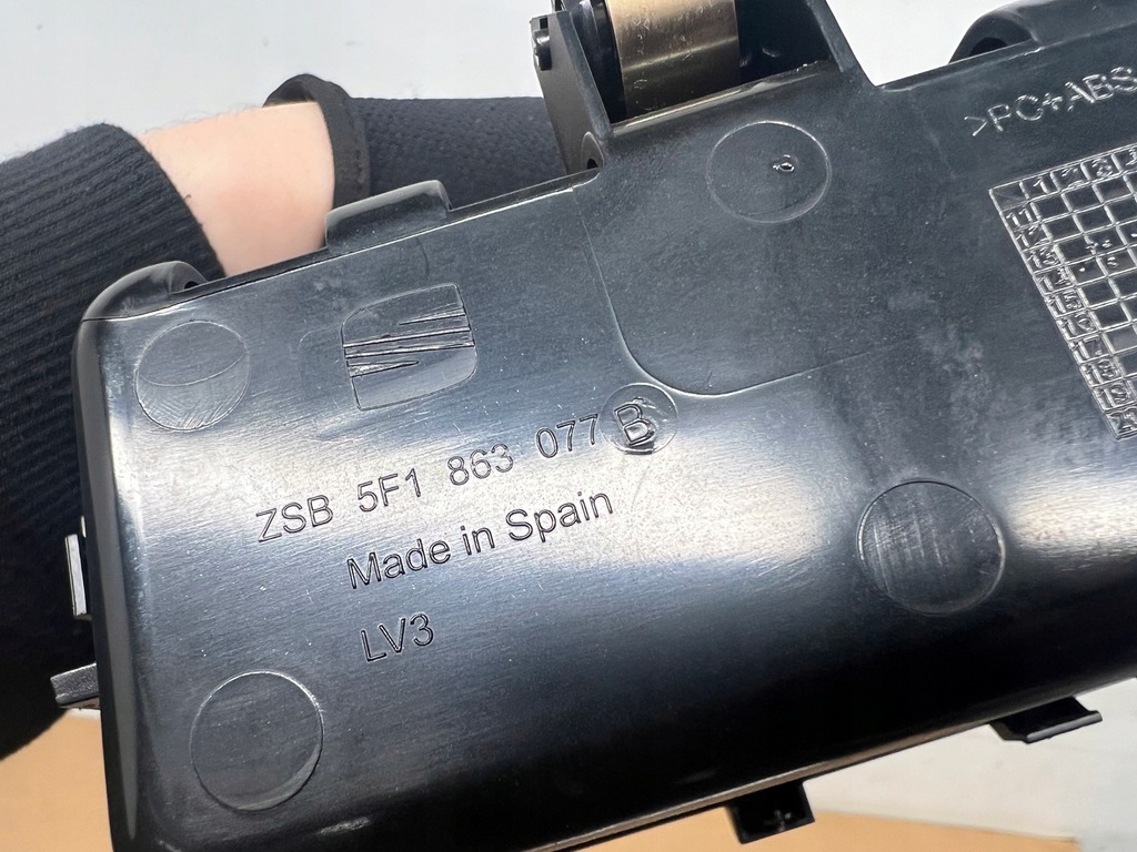 фото №5, Seat leon iii 3 пепельница бардачок 5f1863077b