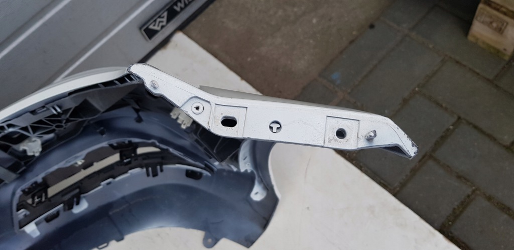 Купить Mercedes c-klasa w204 рестайлинг  бампер перед передний w2048805547