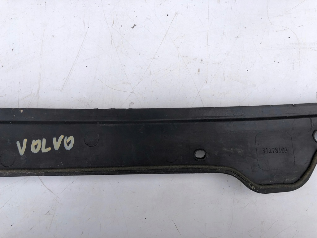 фото №5, Volvo v40 жабо пластиковый 31278103
