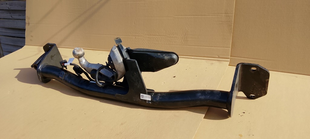 Купить Фаркоп  буксировочный электрический bmw ii 2 u06 100773360-003 1795062 0c2ae007g оригинал