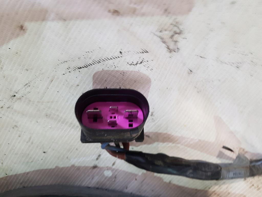 фото №7, Корпус вентиляторов 8e0121205c audi a4 b6 2.0b