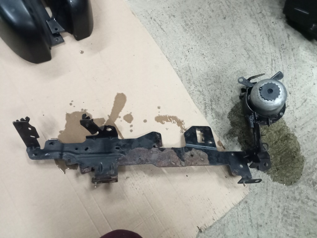 фото №1, Кронштейн фильтра топлива renault trafic iii