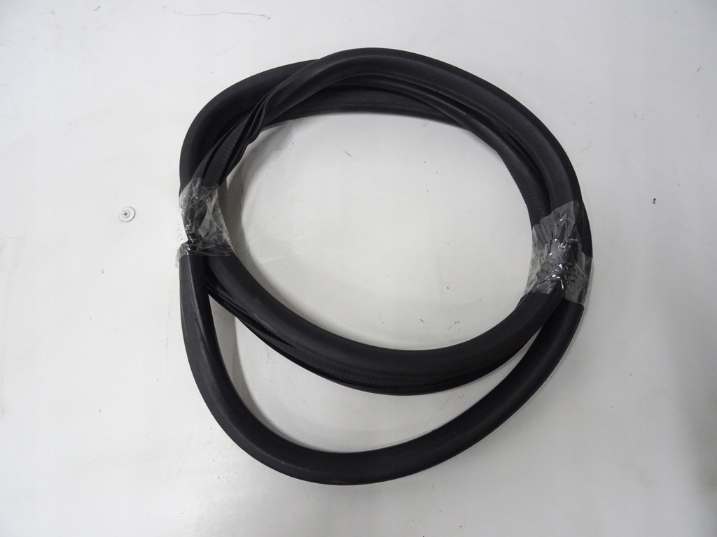 фото №1, Opel mokka прокладка дверь правый задняя