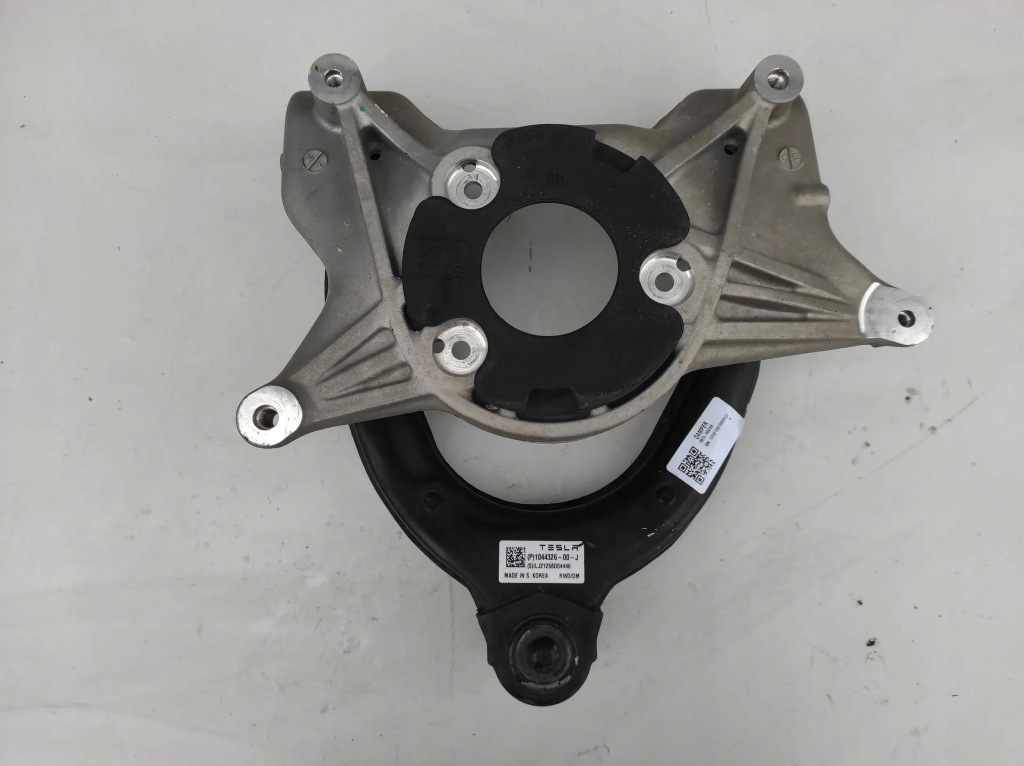 фото №1, Важіль верхній кронштейн амортизатора передній перед праве tesla model 3