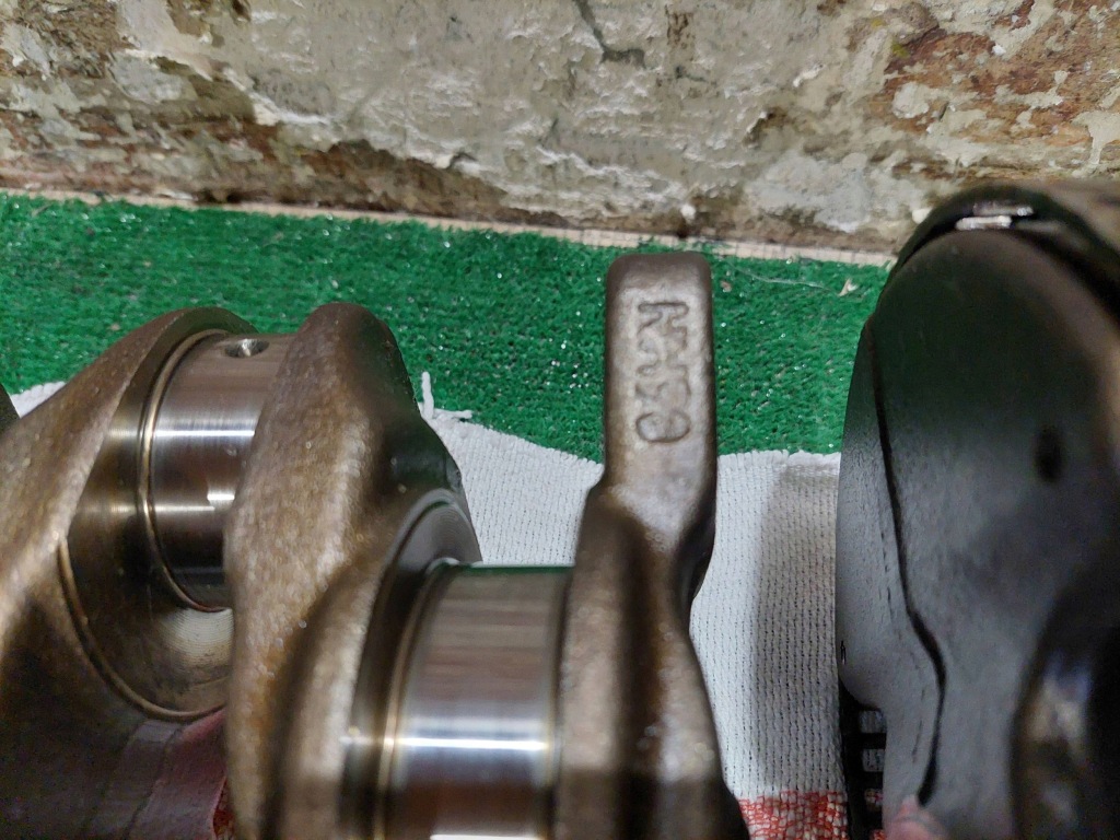 Wał коленчатый 06hn с вкладышами audi a5 a4 2.0 tfsi cdn в Украине