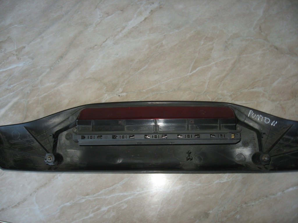 фото №1, Третій світло стоп fiat punto ii 0331000