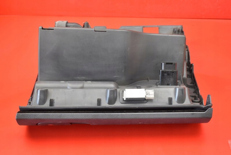 фото №7, Бардачок пассажира eu 5m1857097 vw golf 5 v plus 05-14