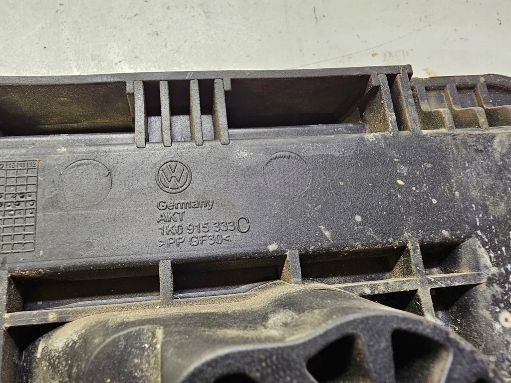 фото №5, Основание аккумулятор audi vw seat 1k0915333c