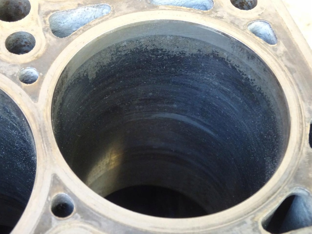 фото №9, Audi tt 8n s3 8l leon cupra r 1.8t bam amk apx apy блок двигателя 06a103021c