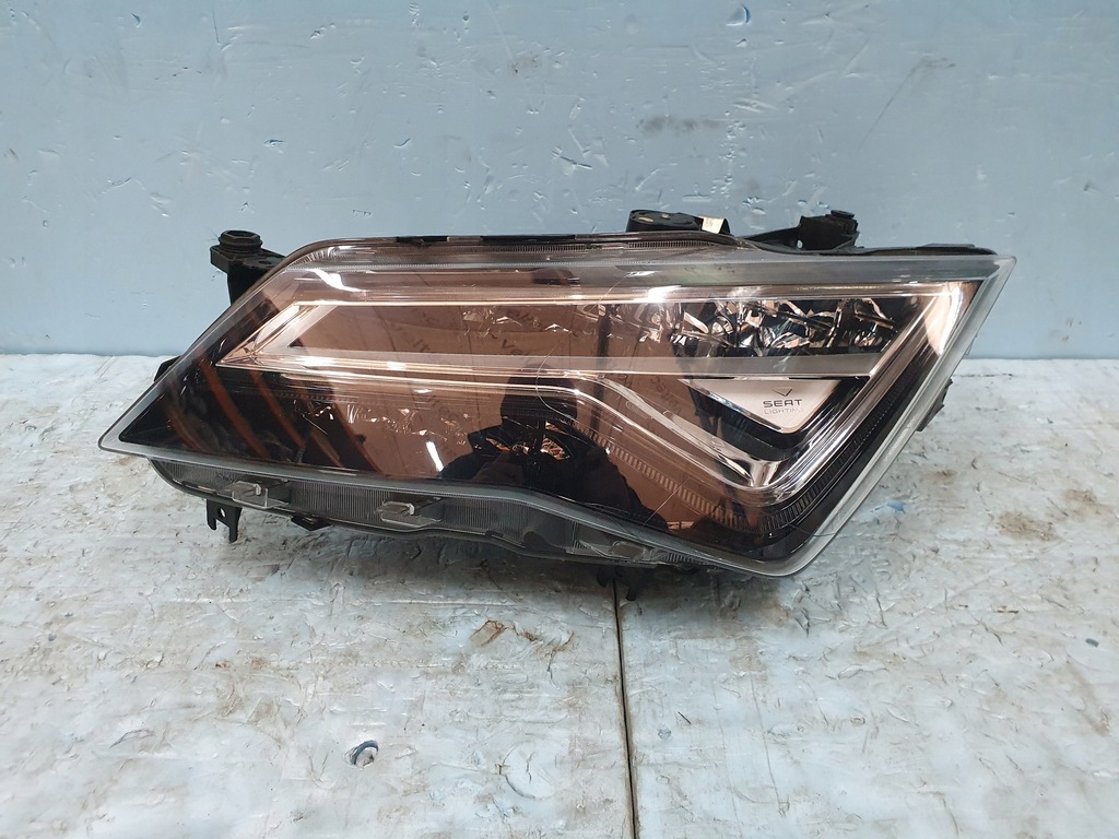 фото №1, Лампа seat ateca 576 full led левая перед передняя