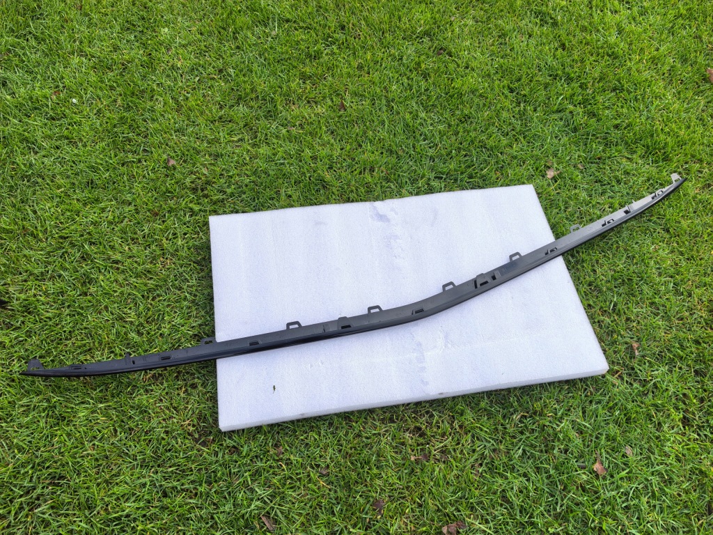 Купить Mercedes sl 232 amg молдинг решётки бампера перед